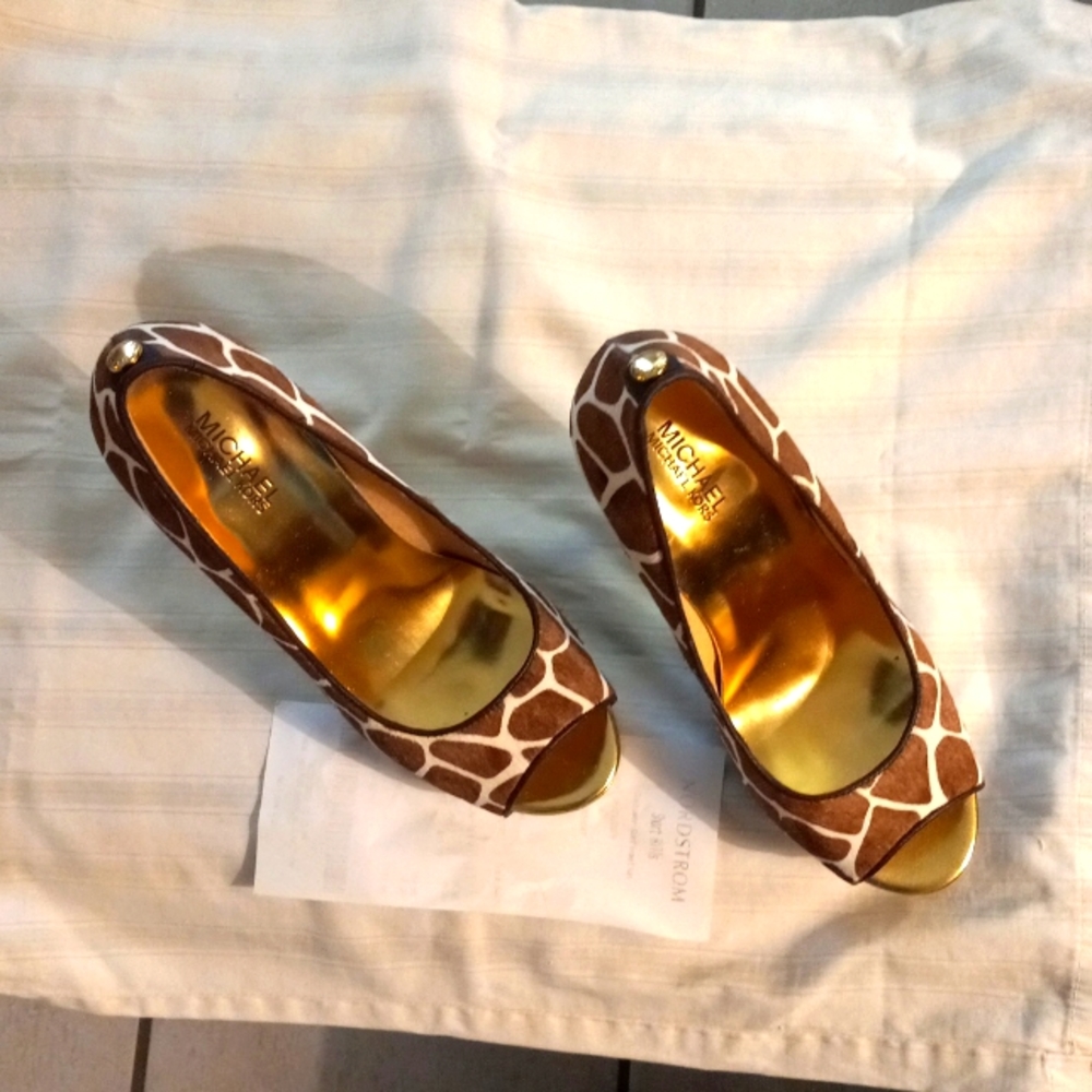 MICHAEL KORS PRESSLEY PLATFORM SIZE 9 GIRAFFE HAIRCALF NWT